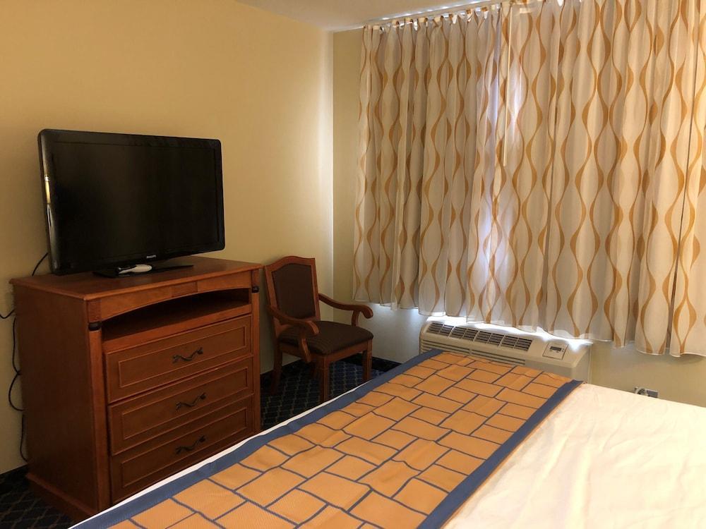 Days Inn By Wyndham Brigham City Eksteriør billede