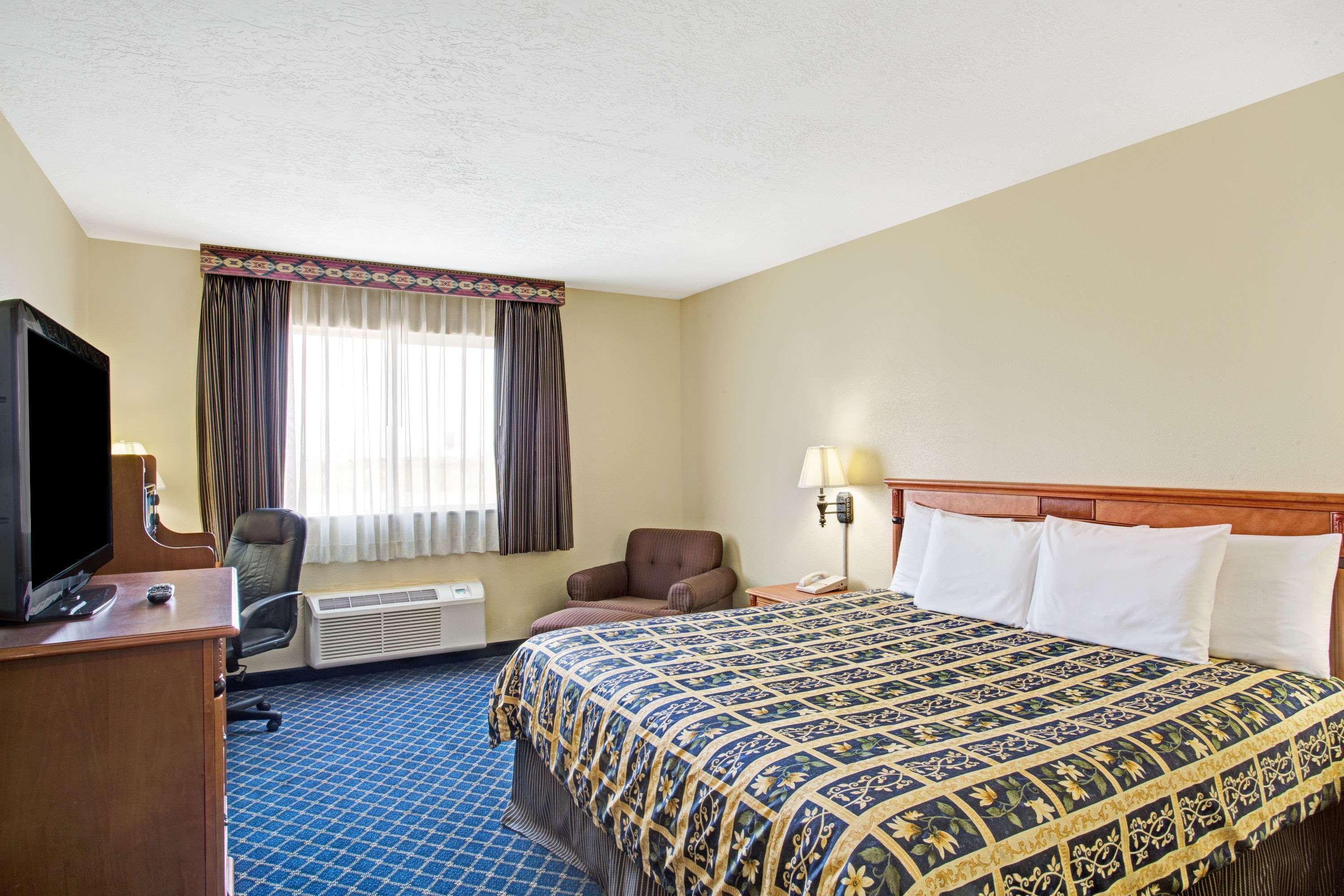 Days Inn By Wyndham Brigham City Eksteriør billede