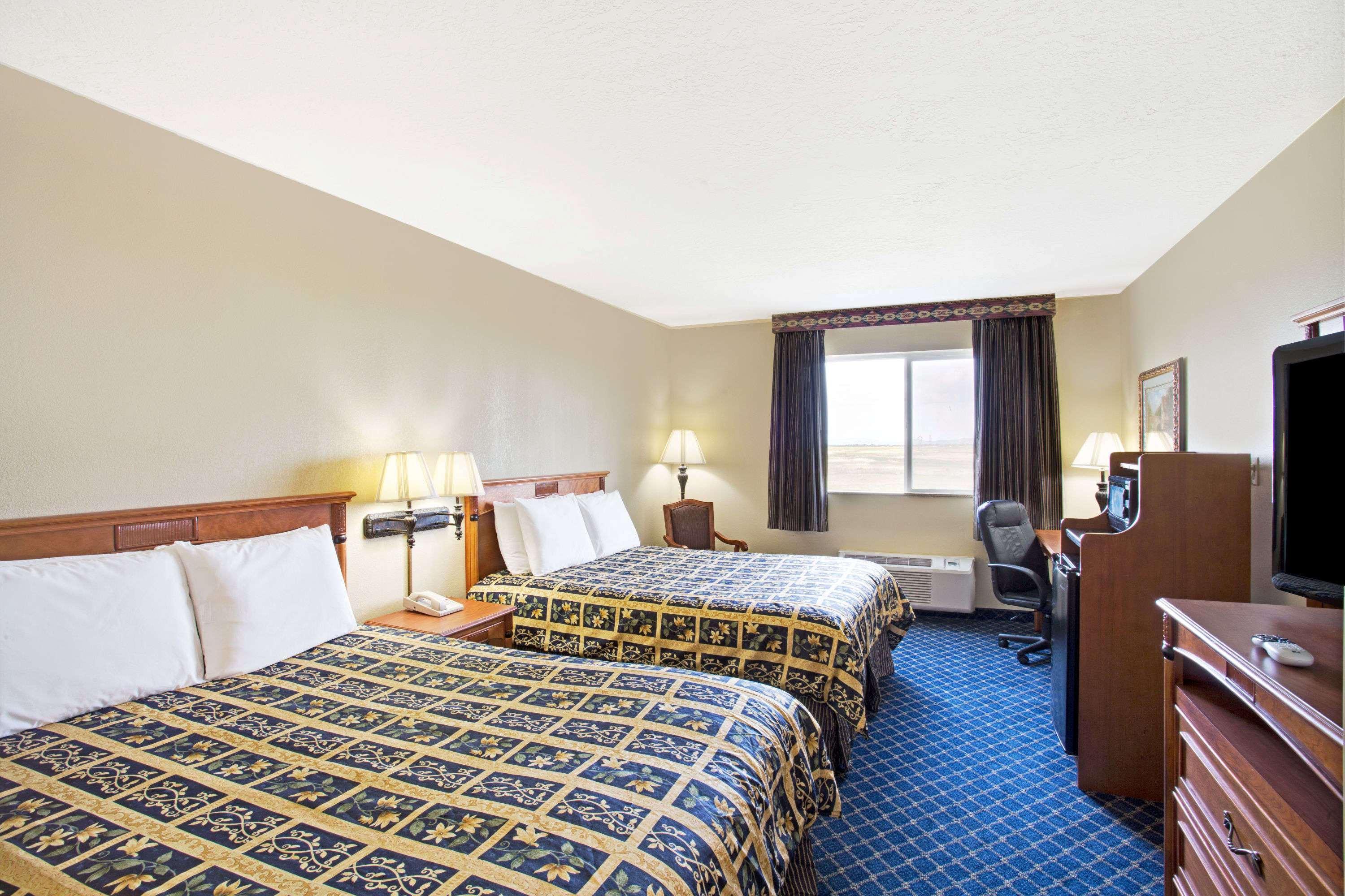 Days Inn By Wyndham Brigham City Eksteriør billede